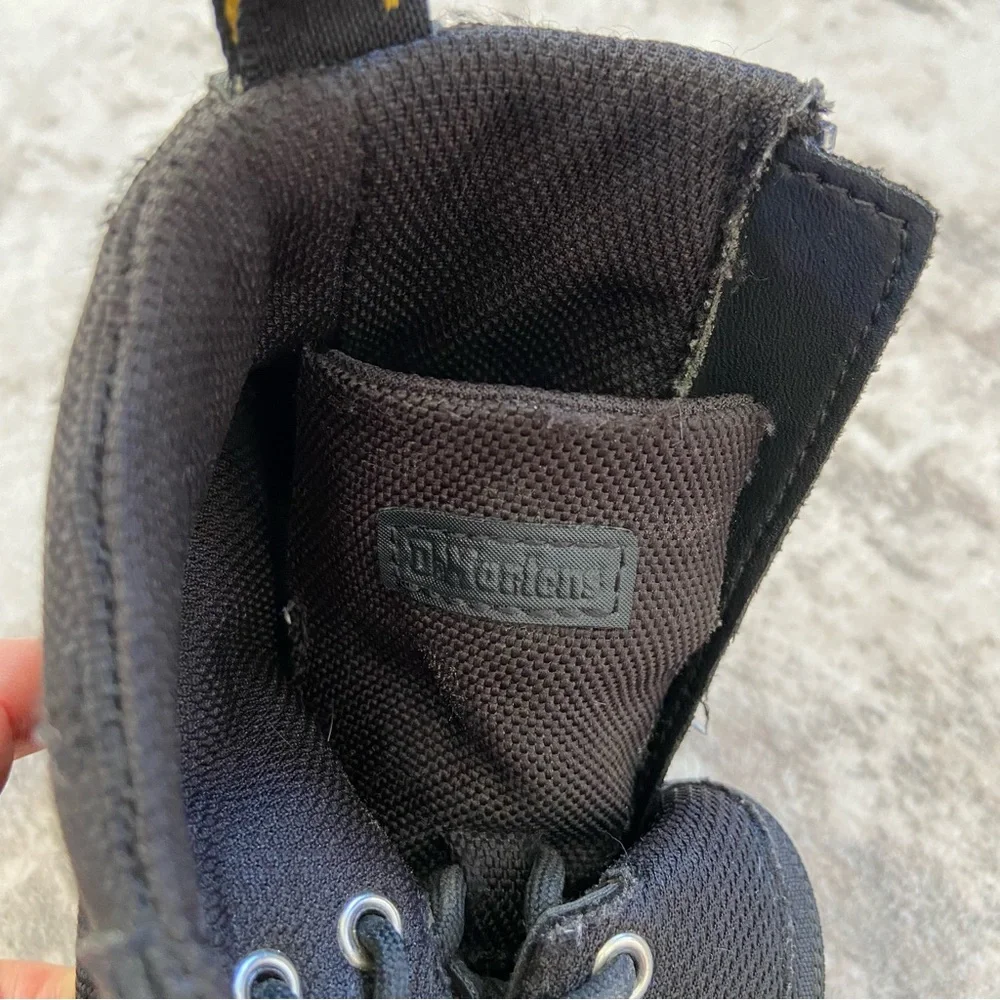 Kids Dr‎ Martens Airwalk 2